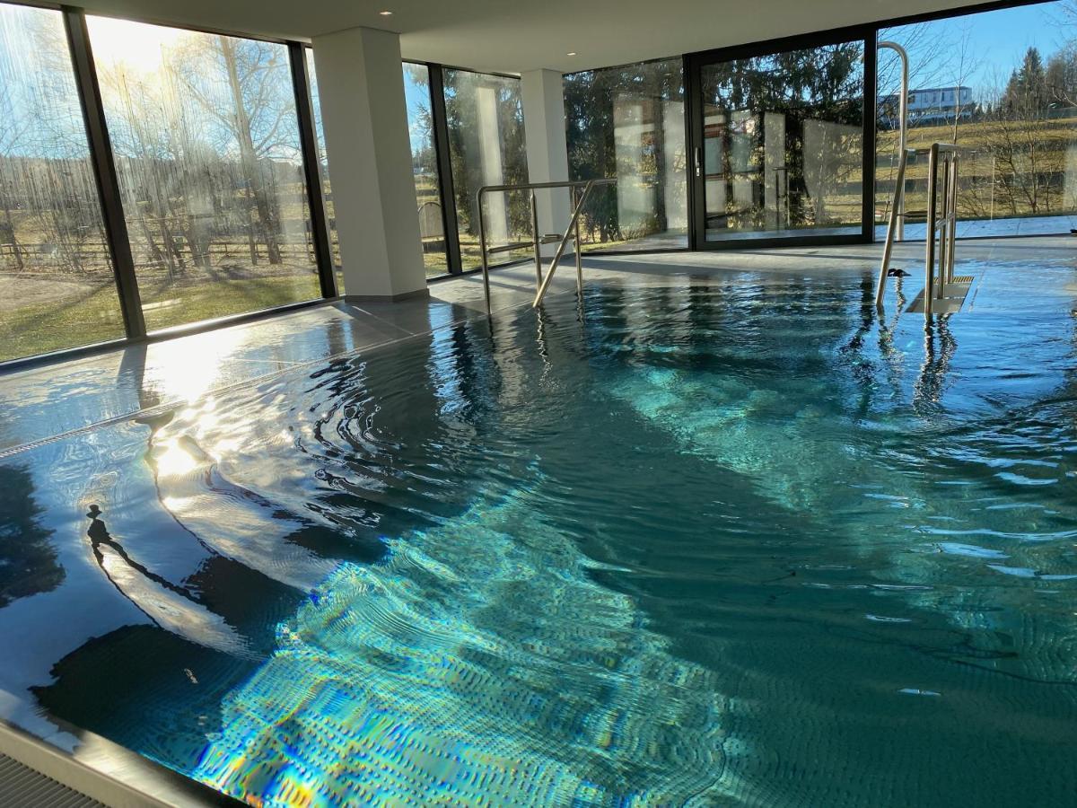 Koenigs Appartement Mit Pool Шлухзее Екстериор снимка